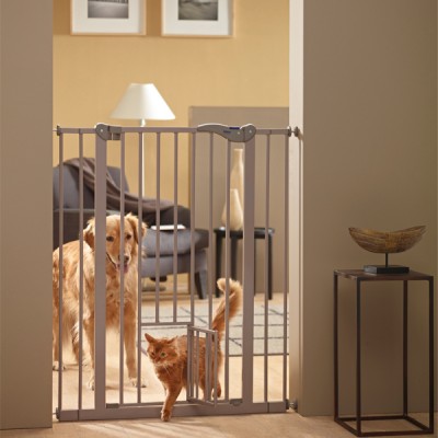 Savic ДОГ БАР'ЄР+ДВЕР 107 (Dog Barrier+small door) перегородка для собак з дверцятами 107х75-84см